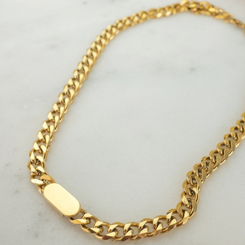 18GP Geometric Link Chain Necklace - Picture 3 of 4